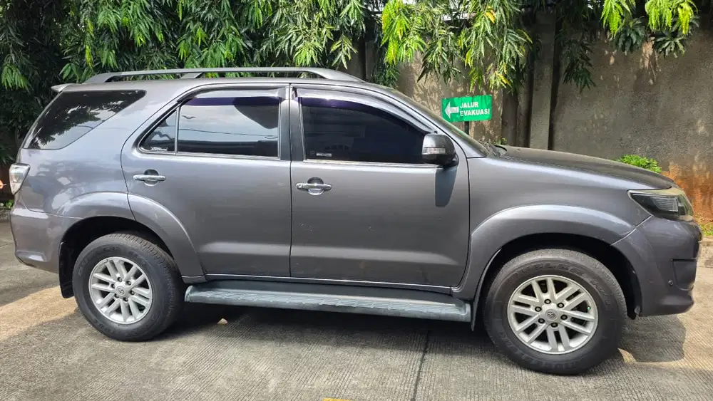 Toyota Fortuner 2012 Diesel