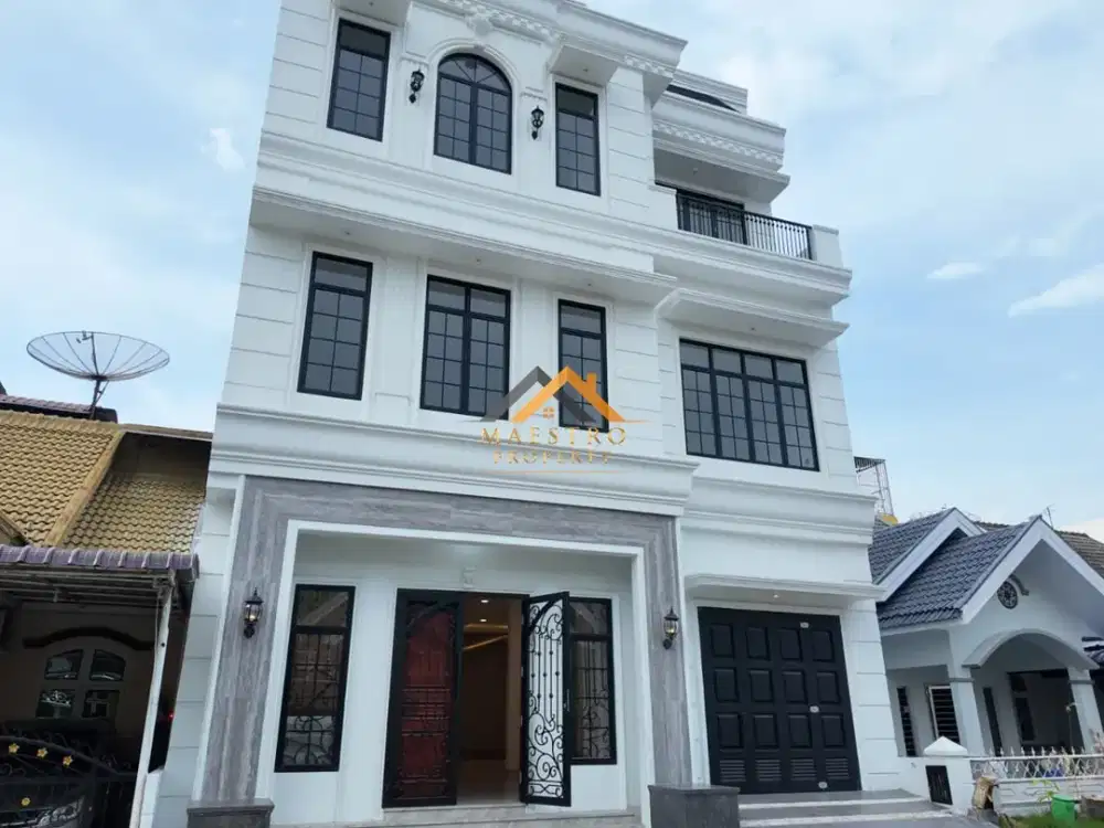Dijual Rumah Baru 2.5 Tingkat Kondisi Siap Huni  Komplek Cemara Hijau