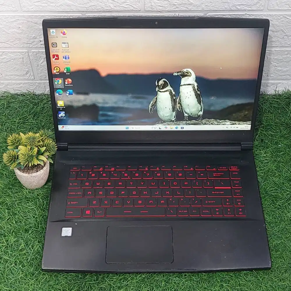 MSI GF63 INTEL CORE i7-9750H RAM 8GB SSD 256GB