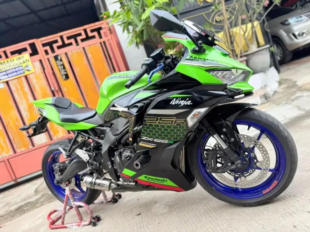 KAWASAKI NINJA ZX 25R ABS QS KTRC BISA TUKAR MOBIL