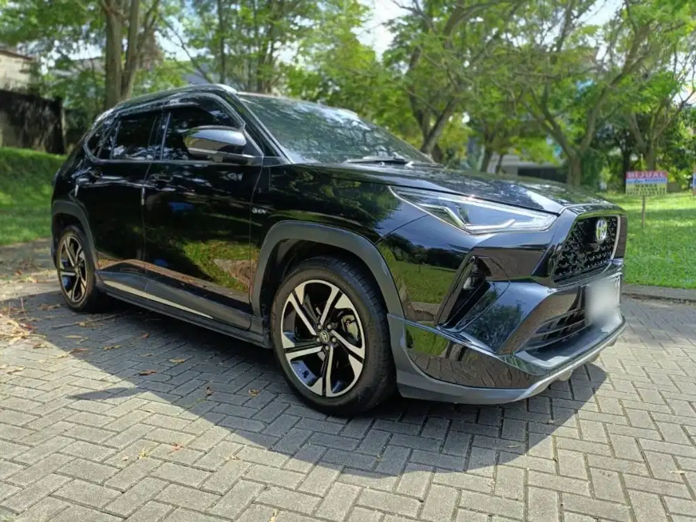 TOYOTA YARIS CROSS GR HYBRID AT 2023