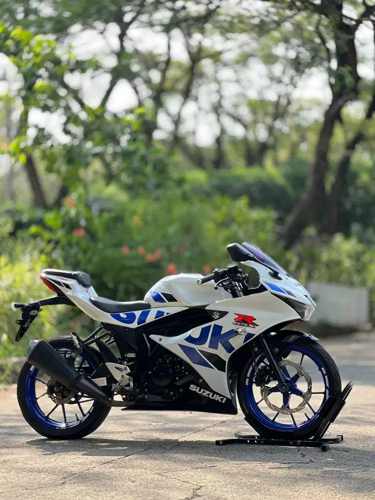 SUZUKI GSX 150R PUTIH 2020 KM LOW PAJAK ON SIAP NGEBUT