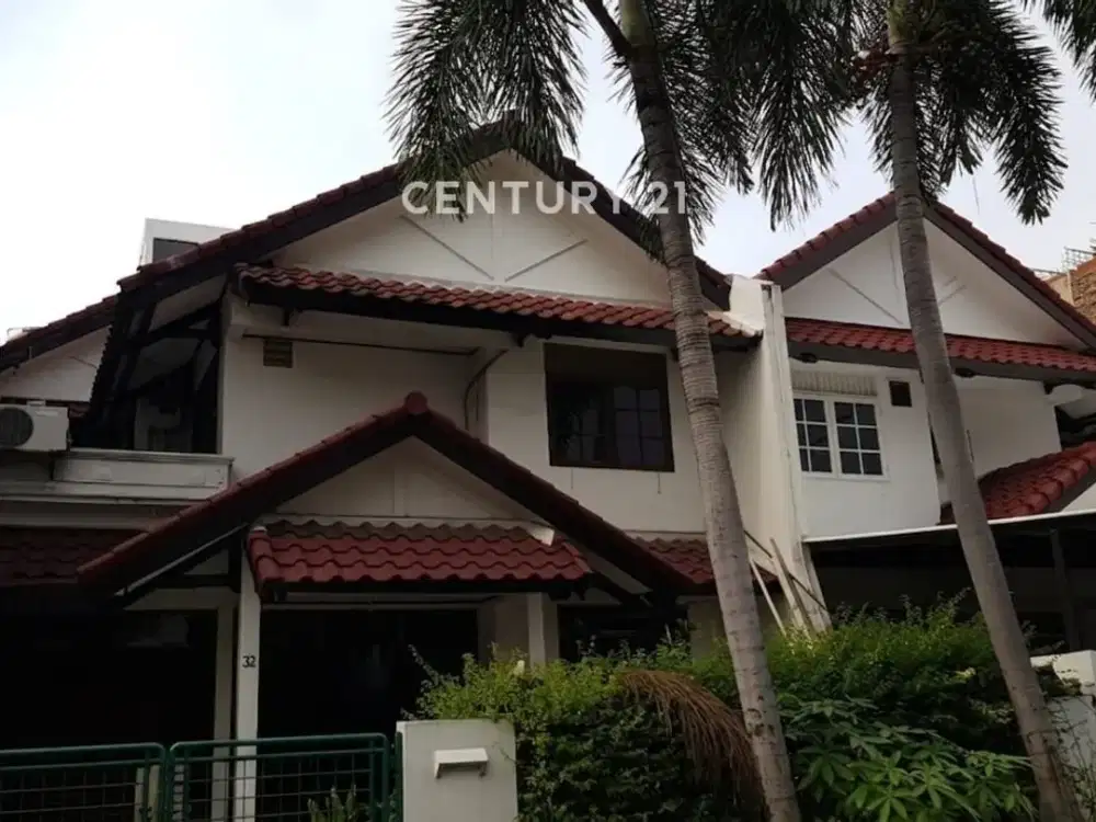 Rumah Luas Siap Huni Lokasi Strategis Di Taman Permata Buana