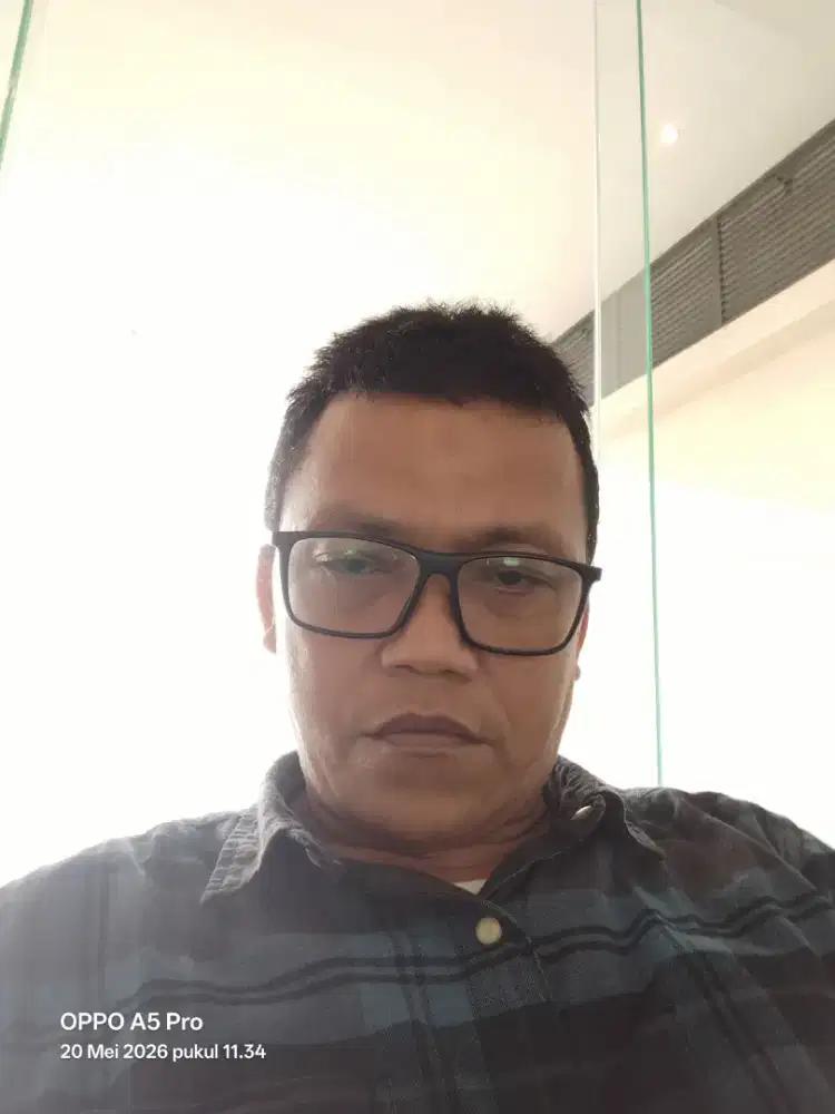 Mencari lowongan sebagai supir pribadi