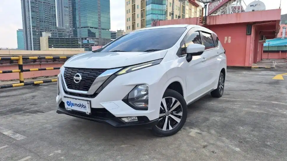 Pajak Panjang - Nissan Livina 1.5 VE Bensin-AT 2019