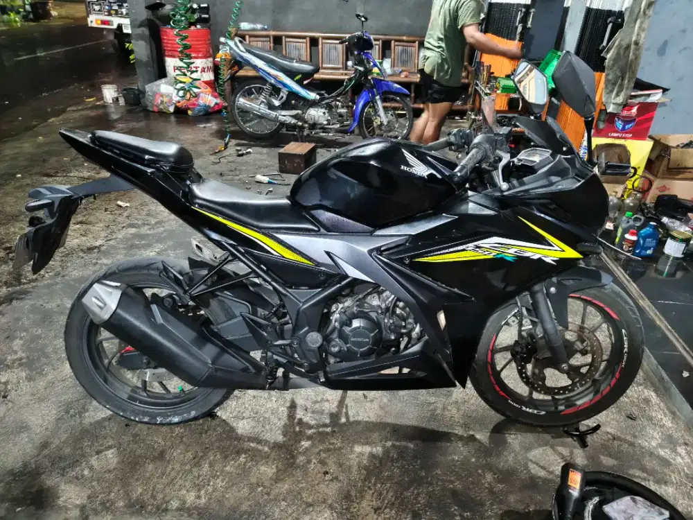 Honda CBR LED THN 2016 plat AB Bantul