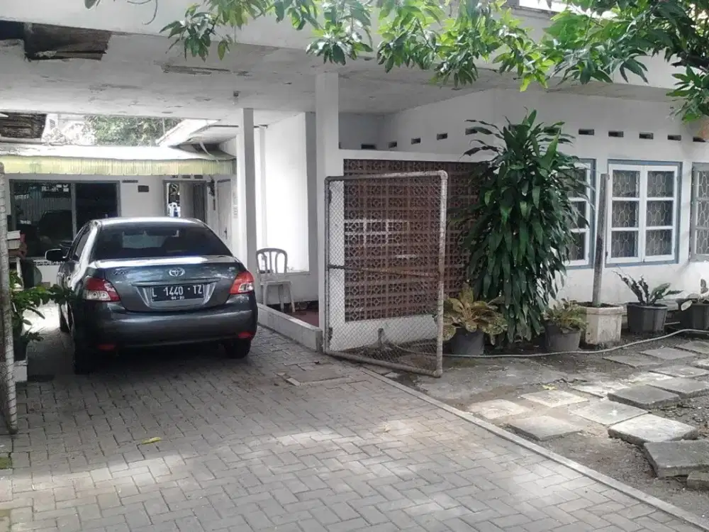 Dijual Rumah Hitung Tanah Jl. Raya Karang menjangan Surabaya