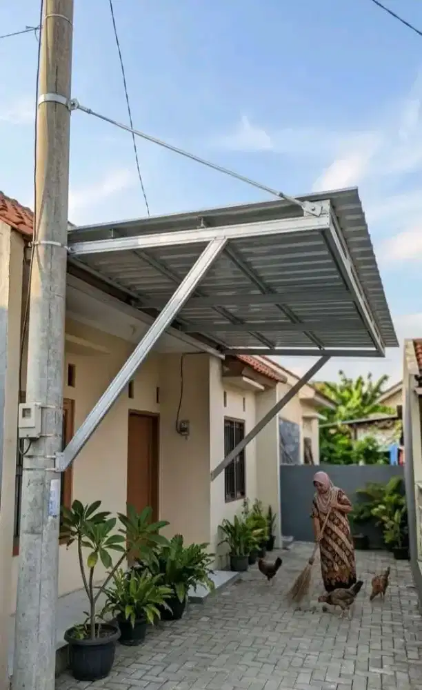 Kanopi baja ringan
