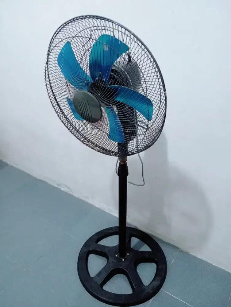 Kipas Angin 16 inchi