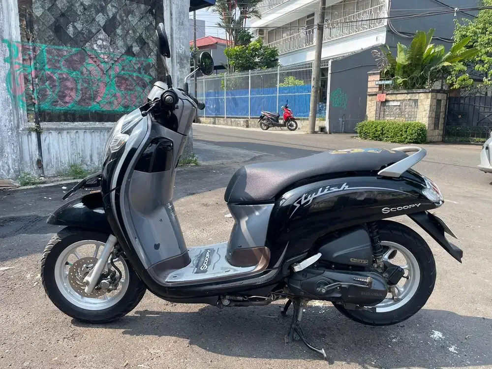 Honda Scoopy Stylish Hitam 2019