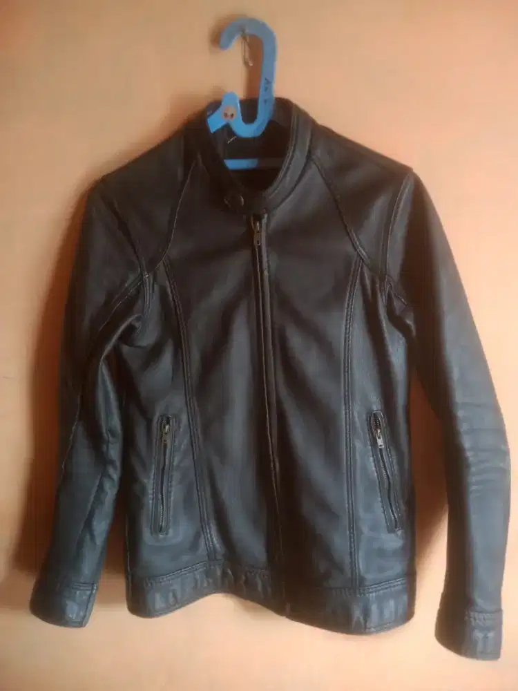 Jaket kulit ukuran S domba