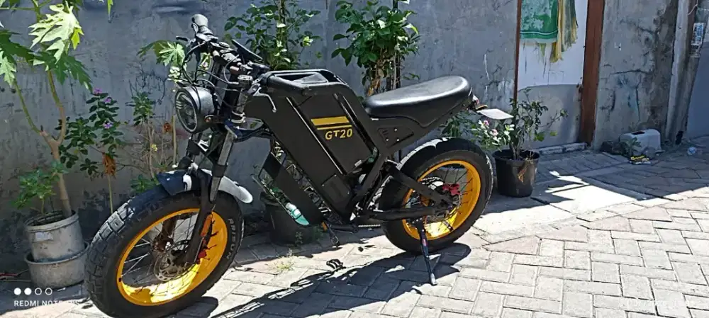 Sepeda listrik ebike