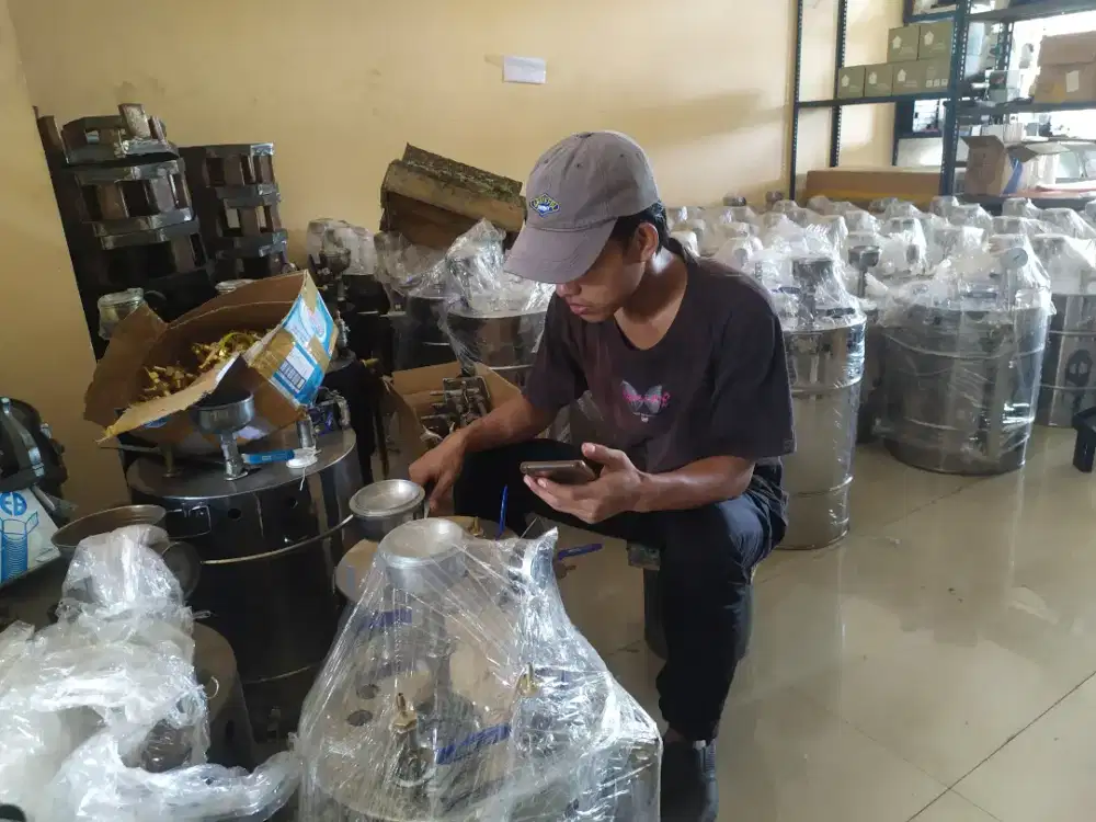 Loker untuk helper gudang