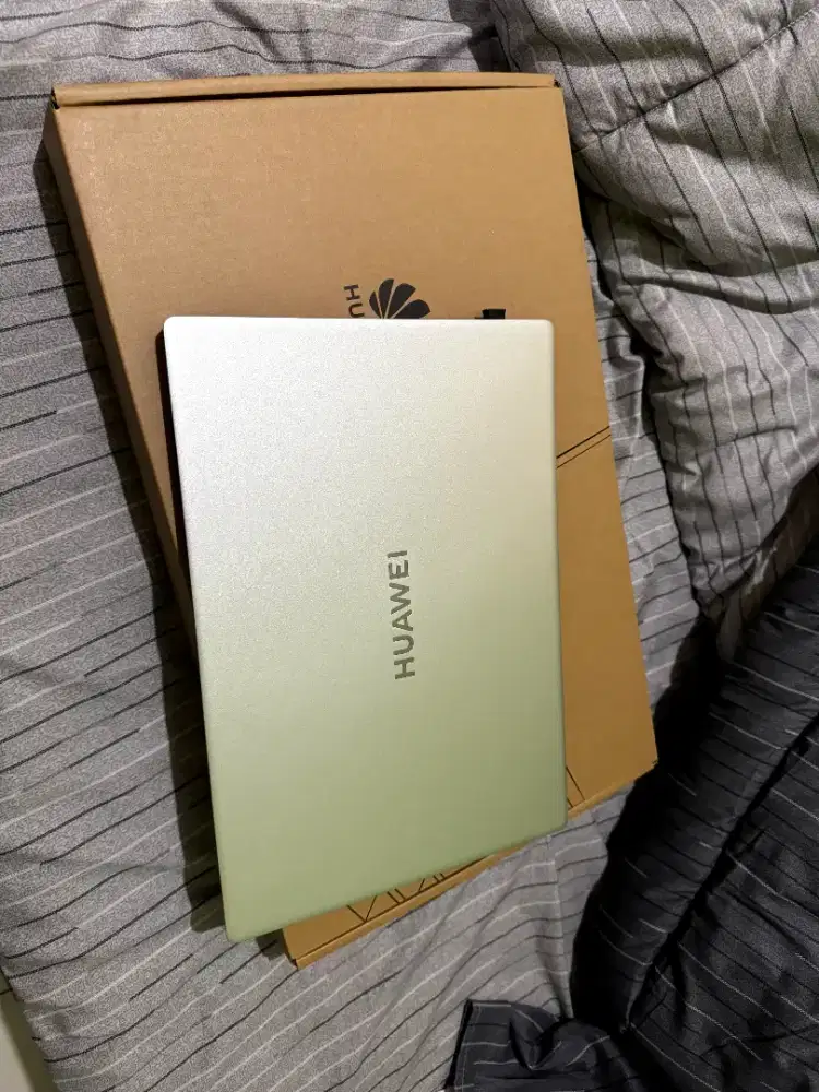 Huawei D16 Matebook