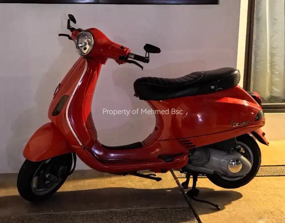 Vespa LX 150cc 3Vie Tahun 2013