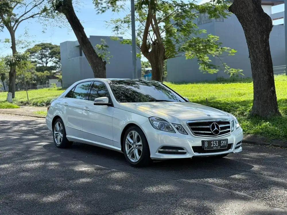 MURAH Mercedes Benz E300 Avantgarde 2012 Automatic