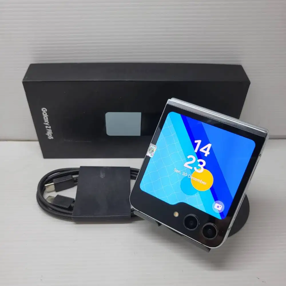 SAMSUNG GALAXY Z FLIP 5 5G 8/512 Mint EX SEIN LENGKAP ANTI MINUS