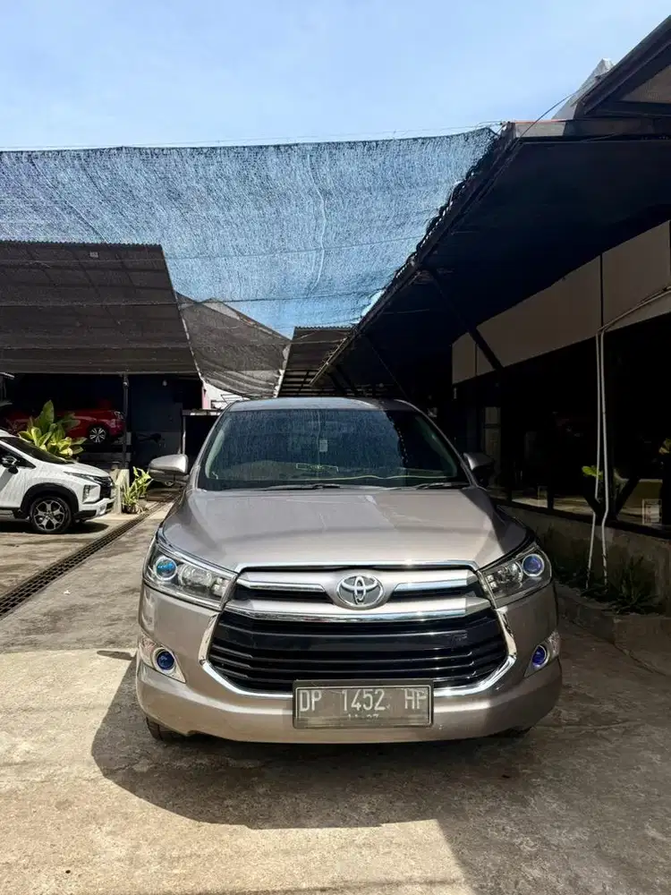 Dijual Toyota Innova Reborn 2.0 V 2017 Terawat, Siap Pakai