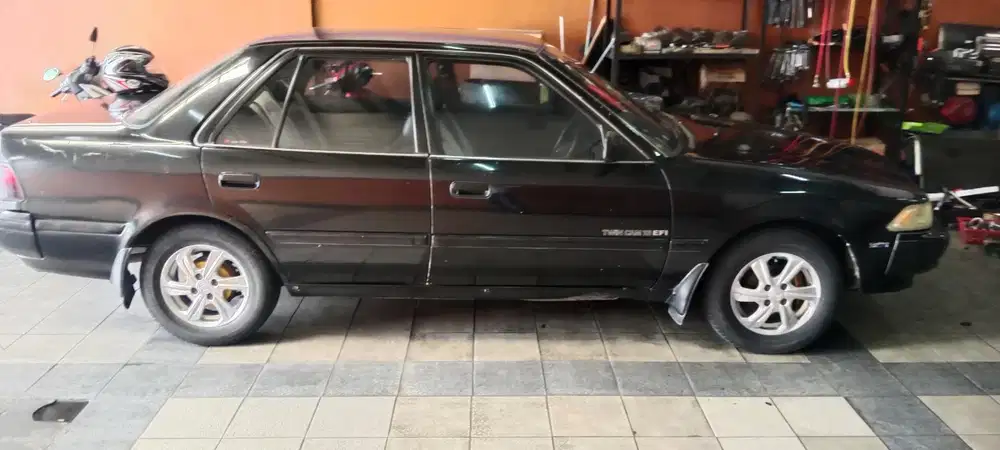 Toyota Corona 1990 Bensin