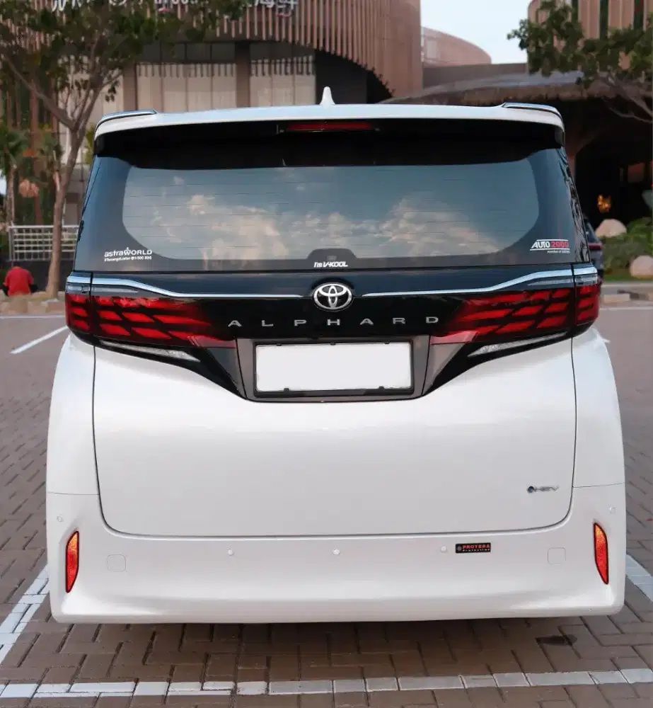 MURAH. Toyota Alphard HEV Hybrid 2025 g atpm 2024 vellfire