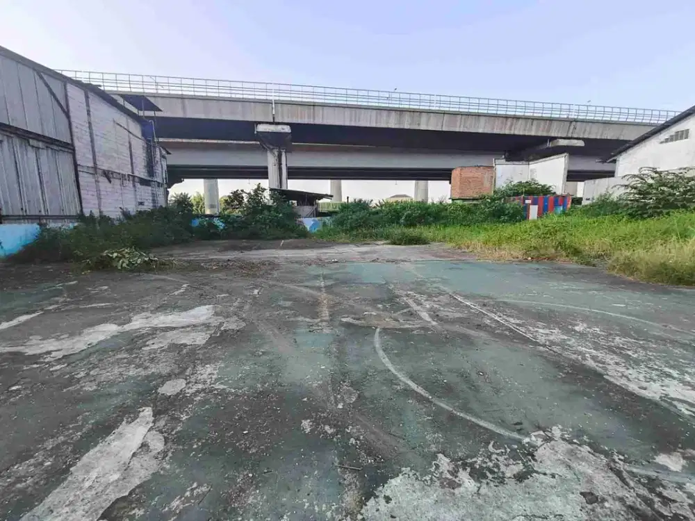 Disewakan tanah  kosong 80 jt pertahun luas tanah 1152 di kaliamalang fasilitas : dekat tanah dijual di kalimalang
akses jalan inpeksi lebar keamanan 24 jam, serta utilitas dasar(air dan listrik) Mayoritas lahan juga berada sangat dekat dengan stasiun LRT