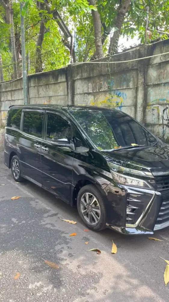 Toyota Voxy 2020 Bensin