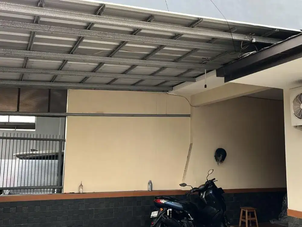 RUMAH DI KOMPLEK ISTANA MUARA BARU RENOV SIAP HUNI SEMI FURNISHED