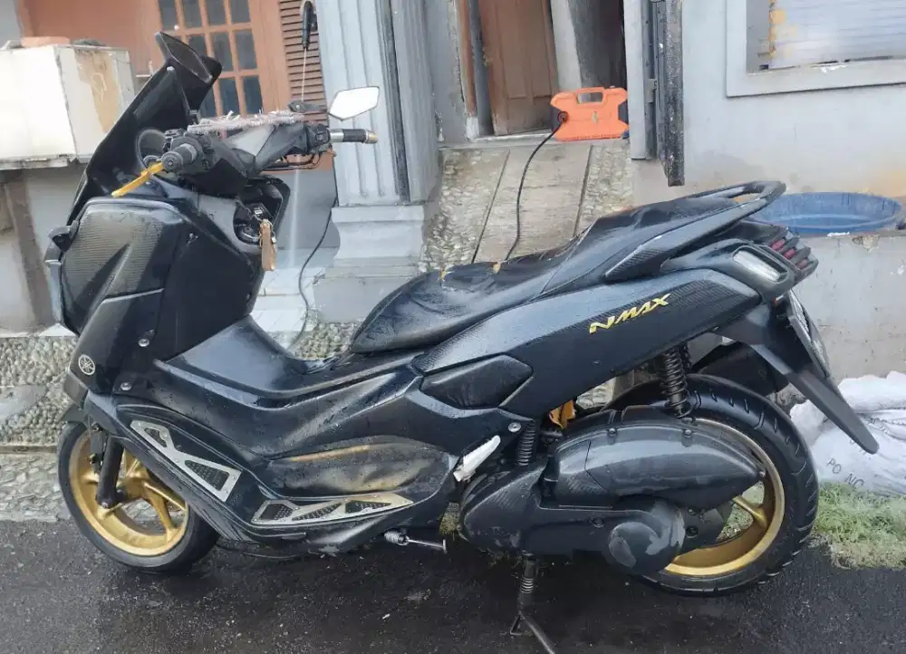 NMAX OLD 2016 Hitam