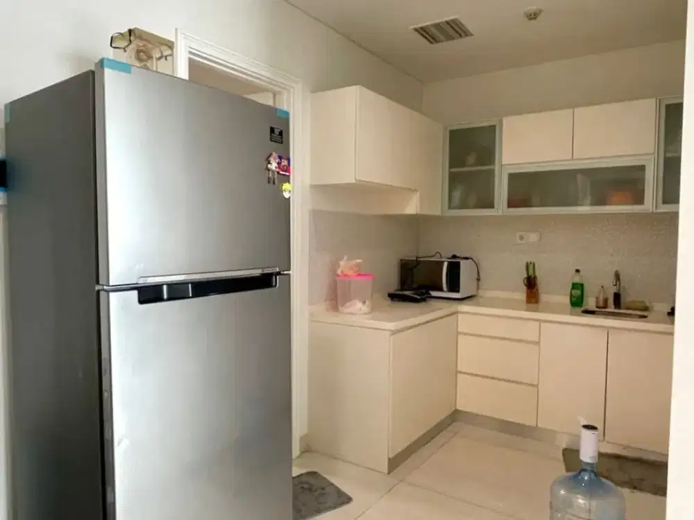 Dijual apartemen Grand Madison, 3 BR, Best View, Dekat Dengan Mall Central Park.