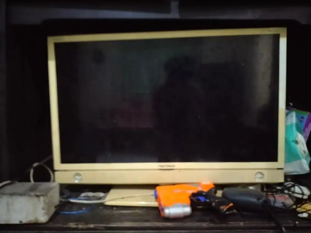 TV polytron 32 inch lagi BU