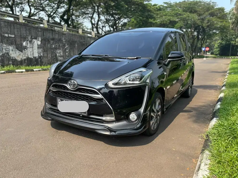 Toyota Sienta Q Matic