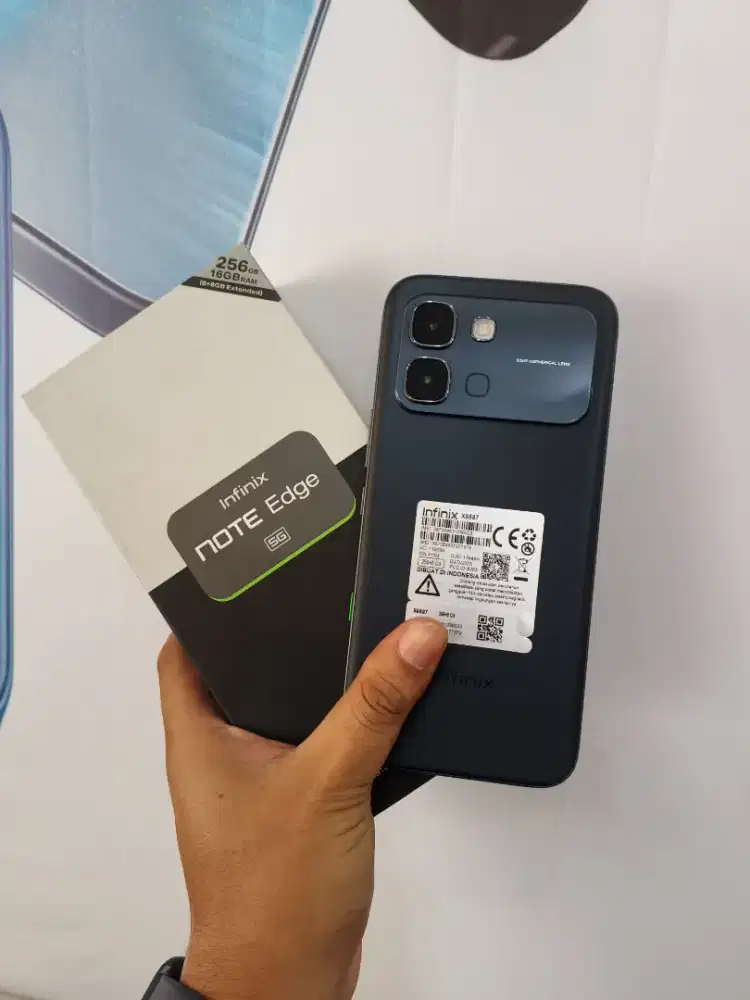 Infinix note edge 5g ram 8/256 second like new