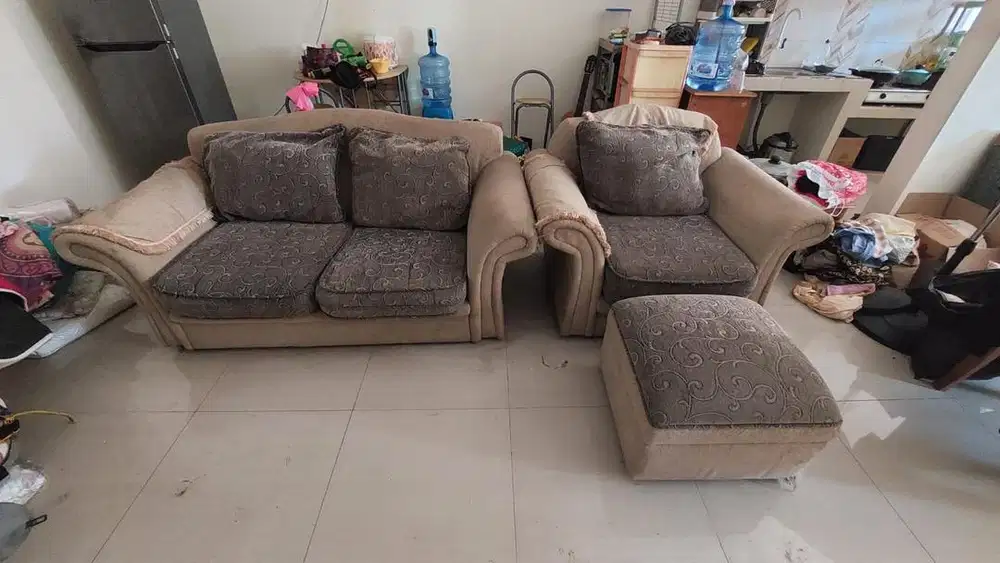 Sofa bekas tebal