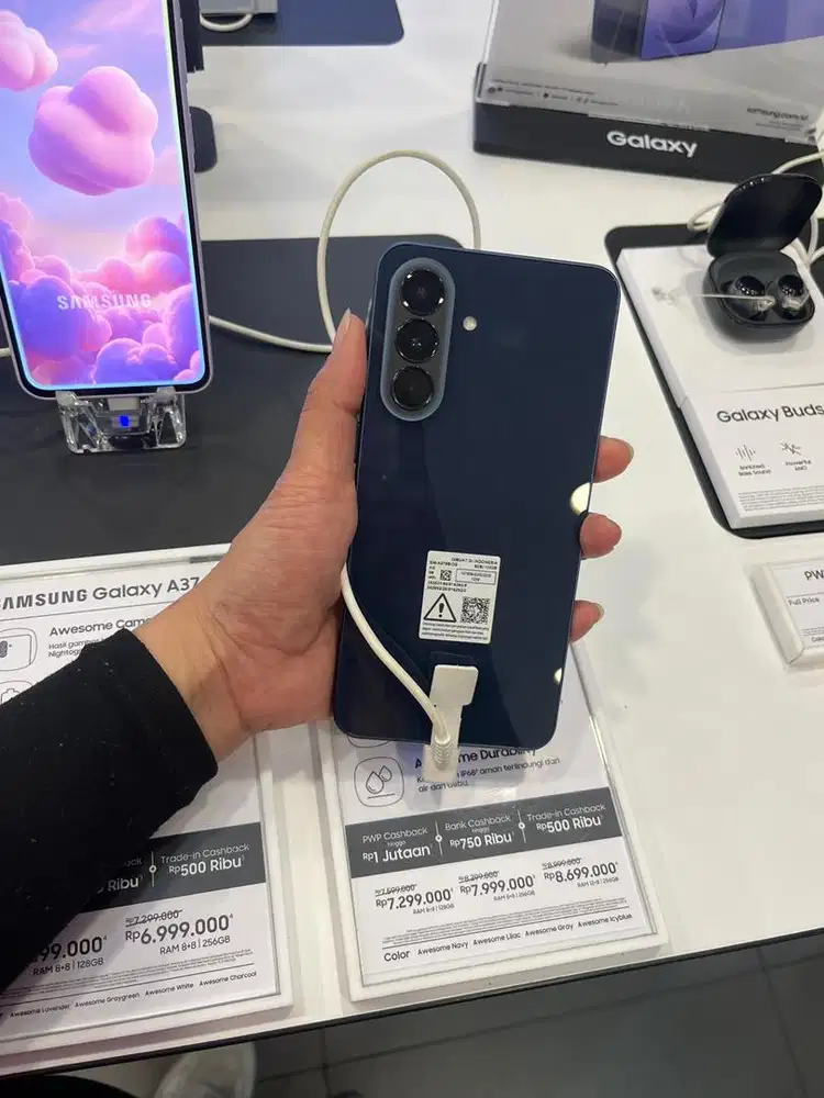 Samsung A57 8+8/128