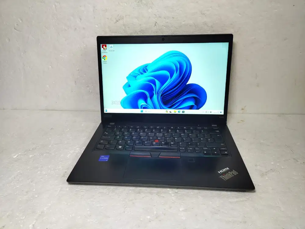Lenovo thinkpad X390 core i7-8565U Ram 16GB ssd 256GB B628