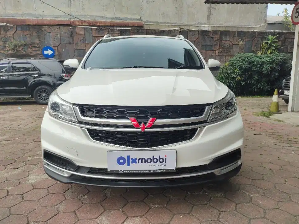 DP MURAH Wuling Cortez 1.5S T Lux Bensin-AT 2021 Putih CYCHD