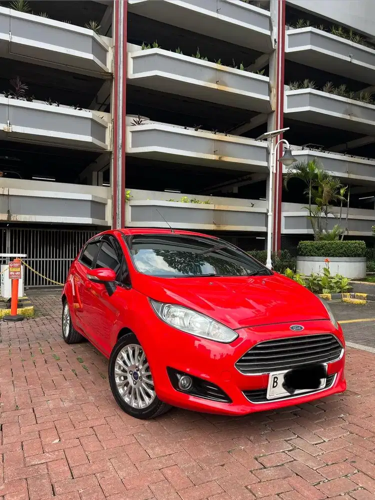 Ford Fiesta S 2013 pemakain 2014