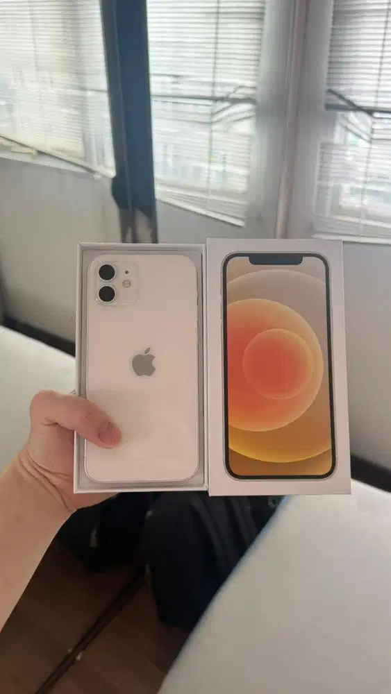 iphone 12 64 white