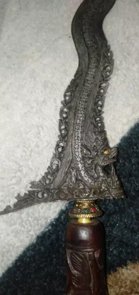 nogo Sosro  tindek emas di matanya Luk 13 krawangan