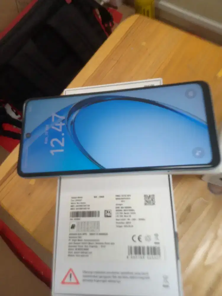 Oppo A60 8/256gb biru ombak