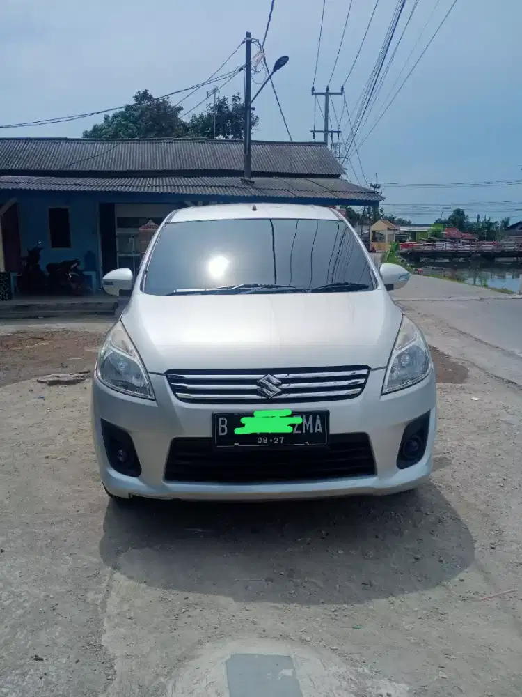 Ertiga GX Bensin A/T 2013