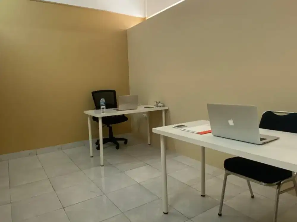 SEWA KANTOR di Lt.2 Kav.2B untuk 2-3 Org All In di  Kota BANDUNG