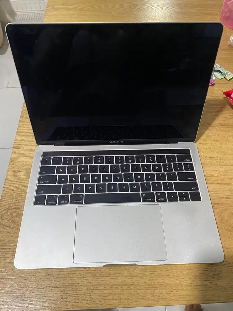 MacBook Pro Touchbar Core i7 Ram 16GB SSD 1TB