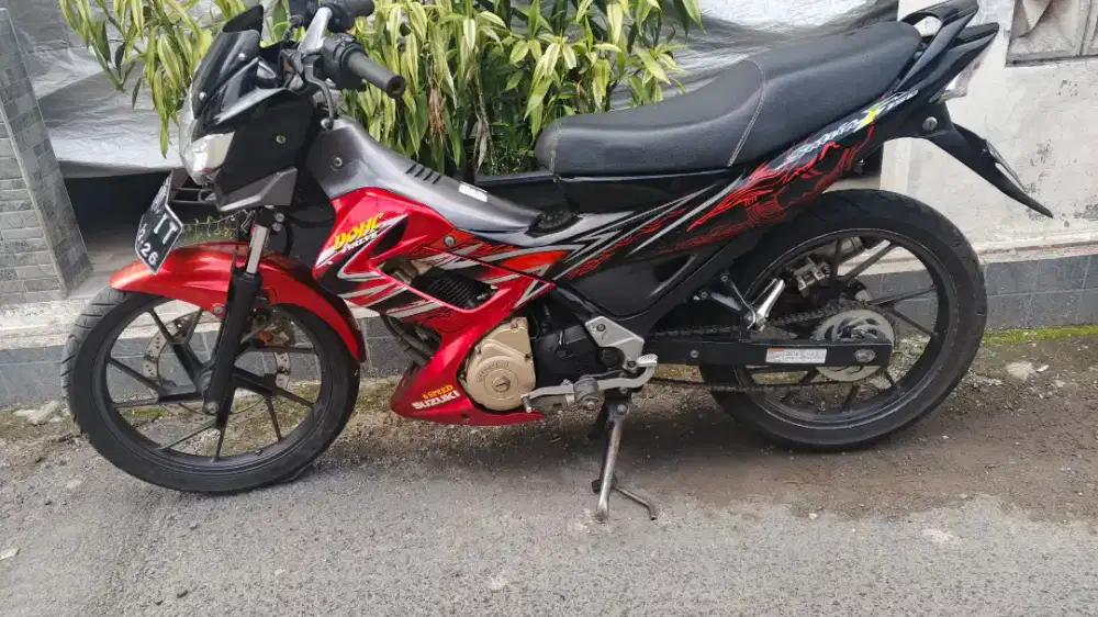 Satria 2011,mesin orisinil belum pernah bongkar