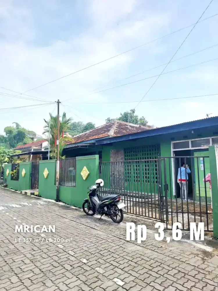 Dijual Rumah Klasik di Mrican dekat Kampus UNY dan Jalan Gejayan