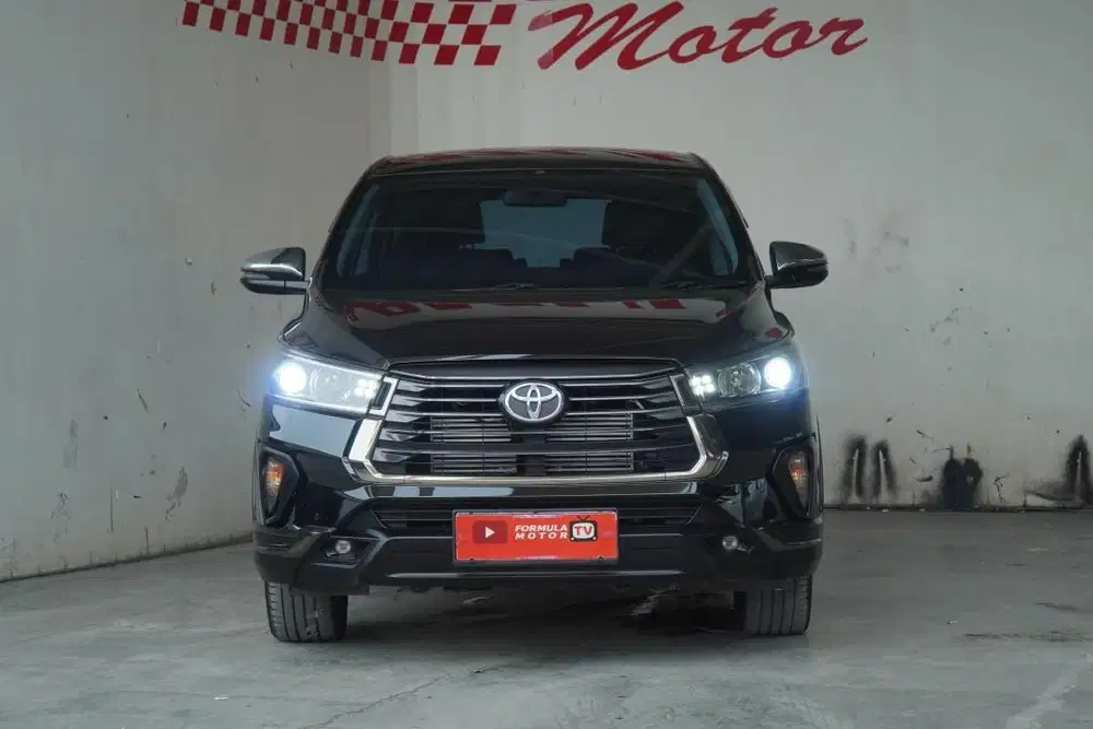 Innova Venturer Diesel 2.4 AT 2022