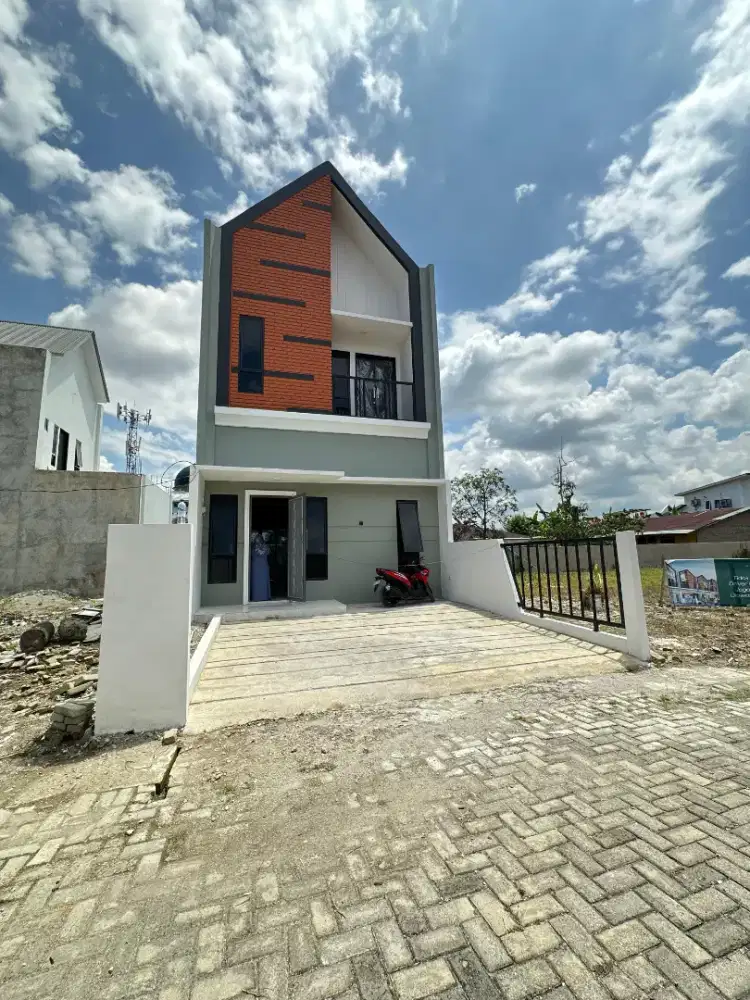 PERUMAHAN ROYAL CATALIA MODEL INDUSTRIAL TIPE 81