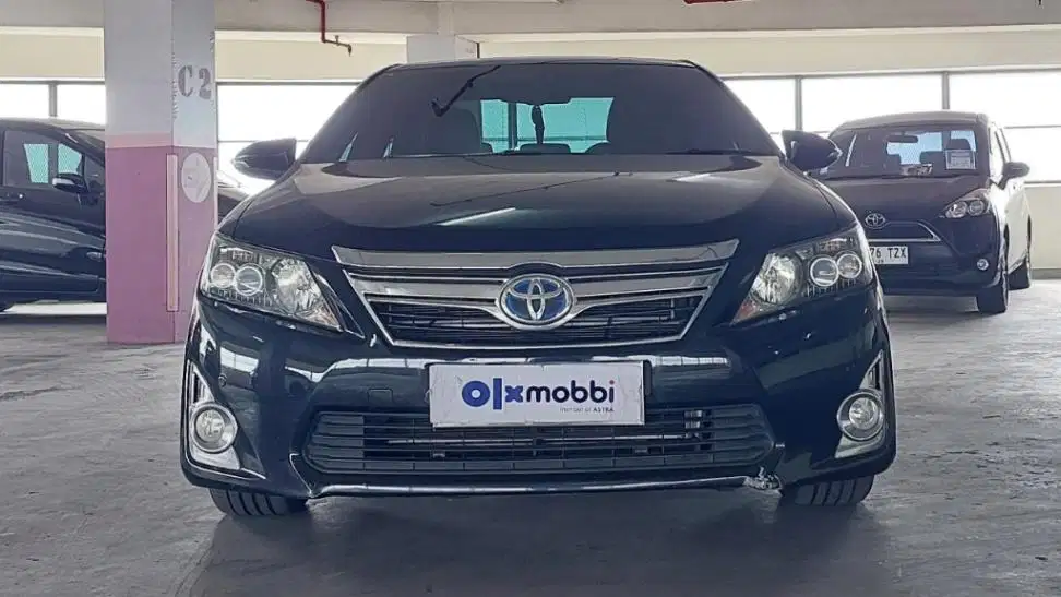 LOW DP Toyota Camry 2.5 V Bensin-AT 2013 WBI