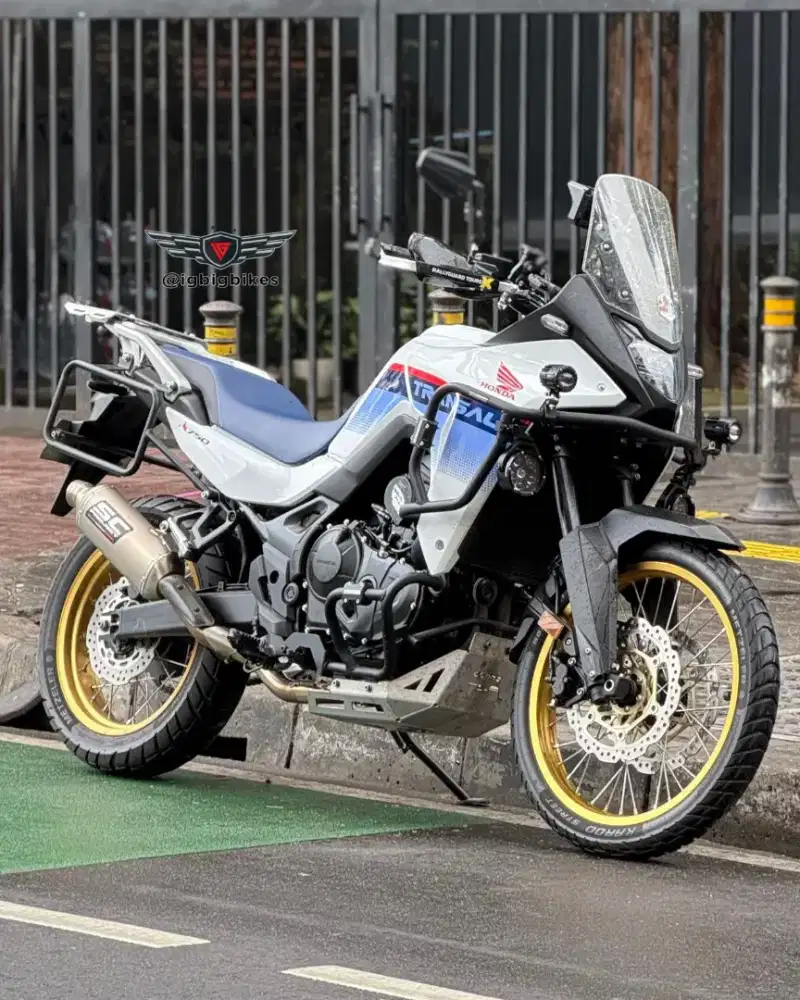Honda Transalp 750 Putih 2024