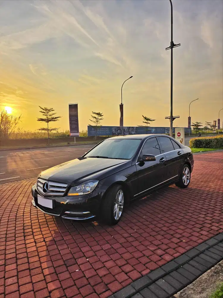 Harga Cash Low KM Mercy C200 Sport W204 2014